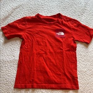The North Face Kids Red T-Shirt size small